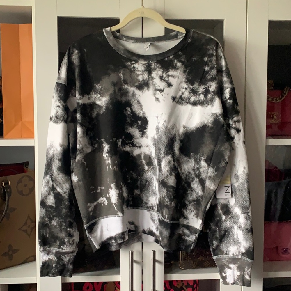 NWT Z by Zella Tie Dye print Sweatshirt